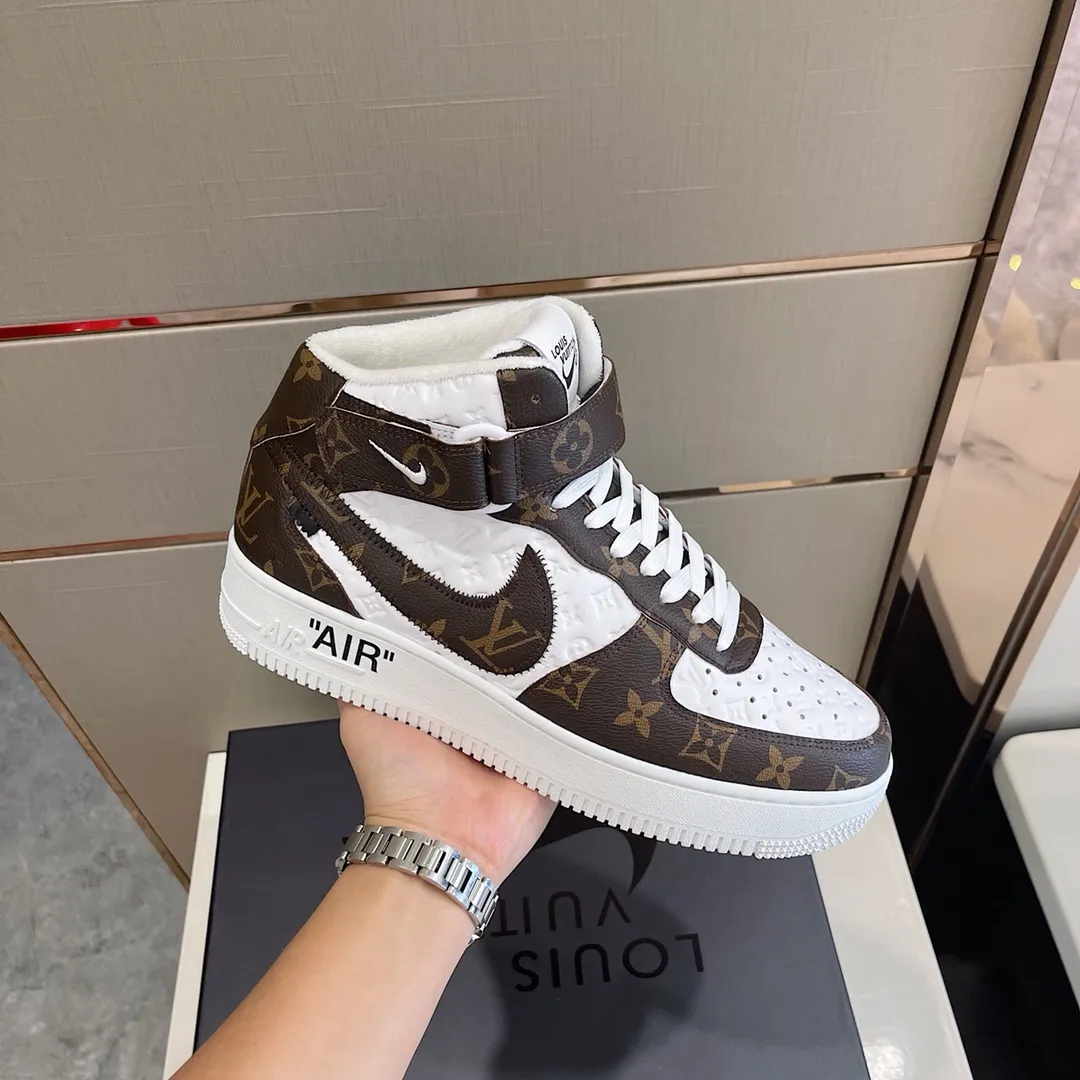 P480 Loui* Vuitto* x OFF-WHITE x Nike three-party collaboration! Trendy and cool men's high-top casual sports shoes with unrivaled color matching. The design idea basically continues the style of THE TEN. The Swoosh line and tongue label have a very familiar visual effect and are both fashionable and trendy! A must-have for fashionistas! The effect on your feet is absolutely stunning! Size: 38-45